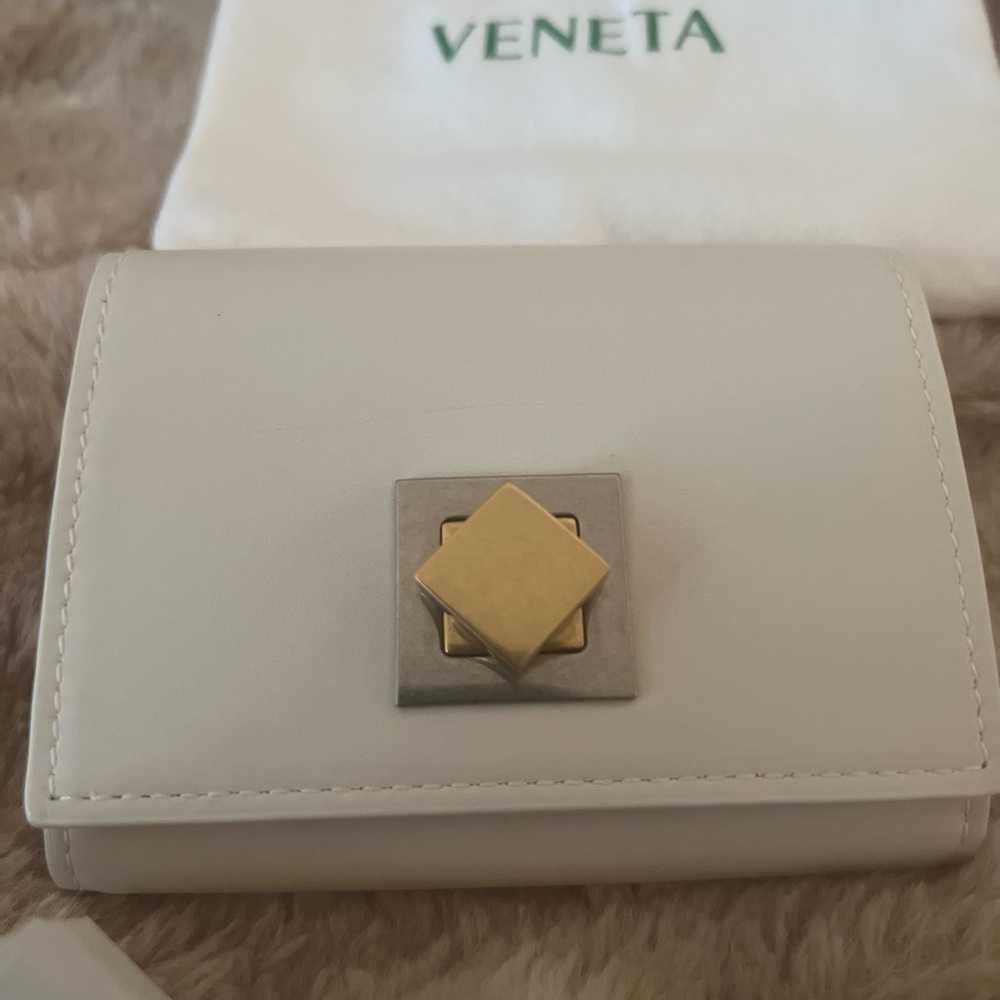 Bottega Veneta Card/Wallet Belt Bag in White